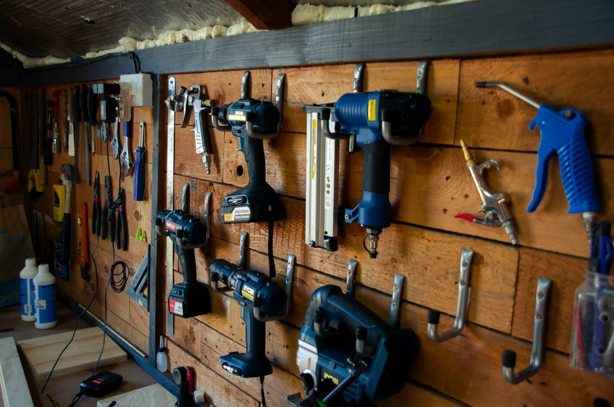 List of Handheld Power Tools: 7 Essential Picks to Avoid Costly DIY Mistakes